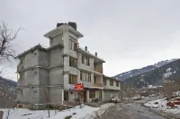 Sarthak B&B Hotel a Hallan-i