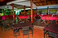 The Senaro Holiday Inn Hotels near Minneriya National Park