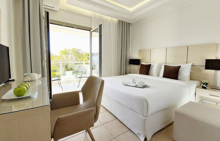 Akrogiali Exclusive Hotel (Adults Only)