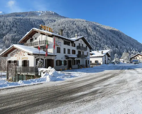 Hotel Col Serena Hotel a Étroubles