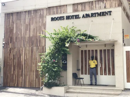Roots Hotel Apartments Abidjan Отели рядом с Аэропорт Феликс Уфуэ-Буаньи