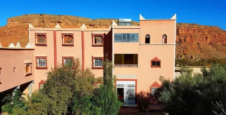 Hotel Boutaghrar Отели в г. Тамелал