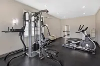 Best Western Cooperstown Inn  Suites - Gym