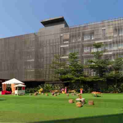 Radisson Resort and Spa Lonavala Hotel Exterior