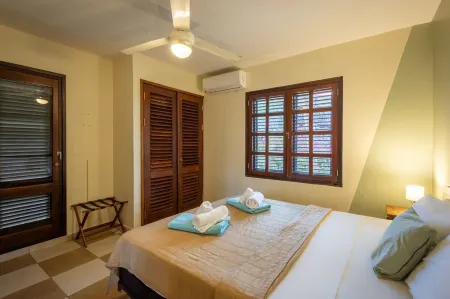 Tropical Paradise at Blue Bay Golf Beach Resort Отели рядом с достопримечательностью «Curaçao Rif Mangrove Park»