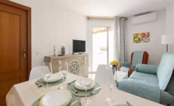 Iris - Apartment in Grau I Platja. Free Wifi