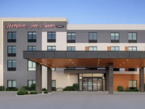Hampton Inn & Suites Orangeville, on Hotels in Mono