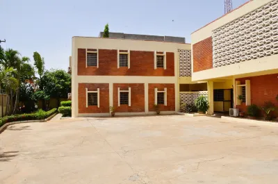 Yanna Lodge Hotels in 