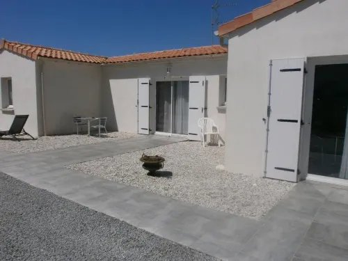 La pêcherie Bord de Mer Hotels in Prefailles