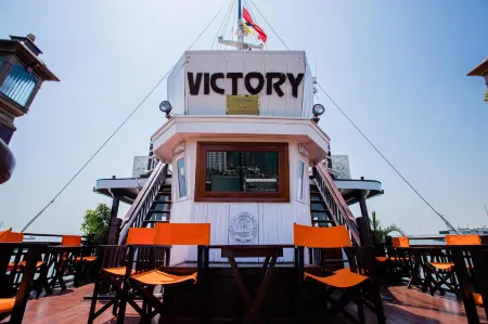Victory Cruise Отели рядом с достопримечательностью «Bai Chay»