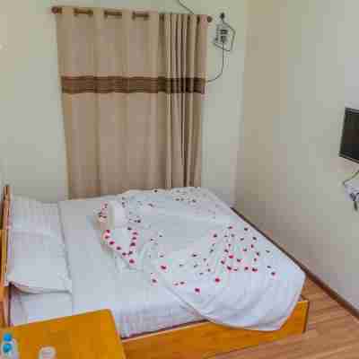 Lwin Bagan Motel Rooms