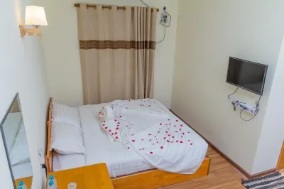 Lwin Bagan Motel Hoteles en 