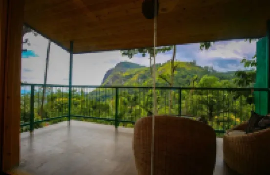 埃拉出租車酒店