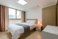JS Residence Hotel Okpo Hotels in Geoje-si