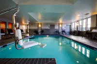 Hampton Inn & Suites DuPont Hotels in DuPont