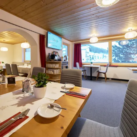 Aparthotel Grischuna
