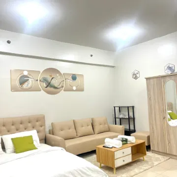 Hill Residence Quezon City Hotels near Caloocan
