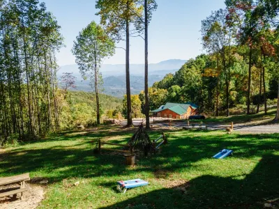Skyview Serenity by Ghosal Luxury Lodging