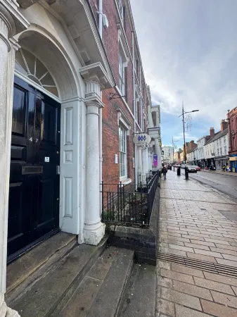 Queen Street Apartments