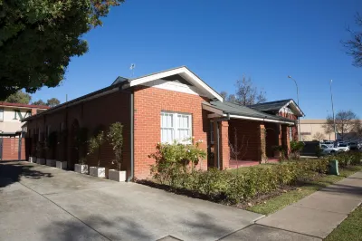 Apartments on Morrow Hotel in zona Surveyor Townsend Park
