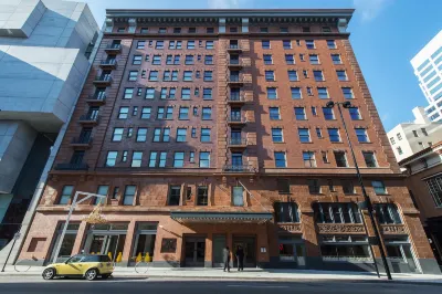 21C Museum Hotel Cincinnati Hotel di 