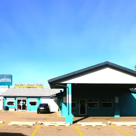 Empire Inn & Suites