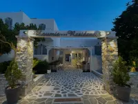 Zoumis Residence Hotels in Santa Maria