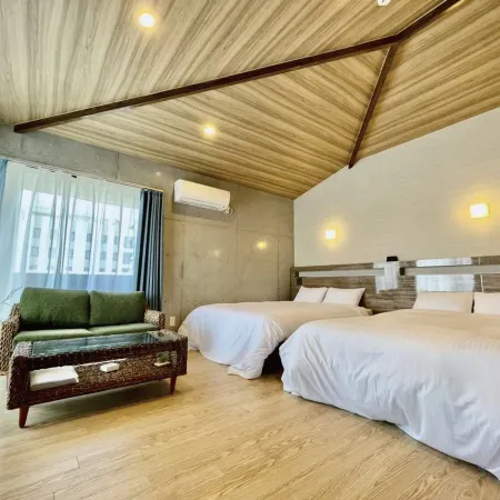 Infinity Hotel NahaKumoji -Seven Hotels and Resorts-
