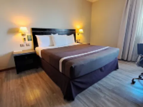 奇廉迭戈阿爾馬格羅酒店 迪吉因省酒店