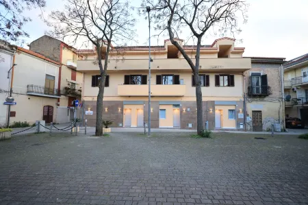 B&B Revolution Bed & Breakfast