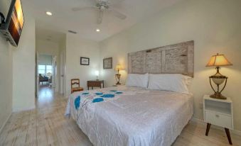 Panoramic Water Views Shared Pool Boat Dock Bayside Lodge by AvantStay