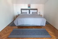 Kastel Gomilica Cozy and Stylish Apartments Near the Sea