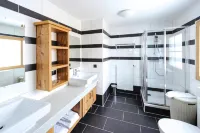 Chalet in Gaal by Ski Slopes & Bathing Pond