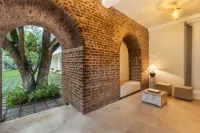 Epique by Epic Collection - bar
