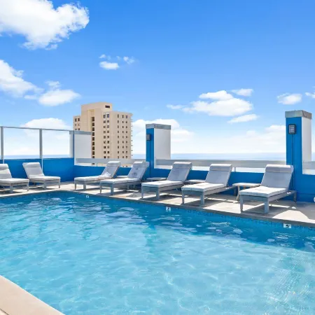 Pacific Monarch - 1 Br - Ocean and City Views!