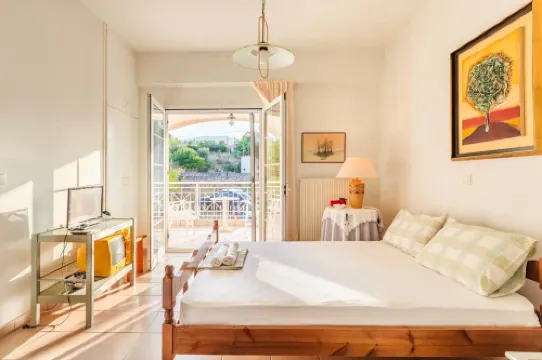 Casa Nebari Seaside Retreats - Fully Equipped, Ideal Spot