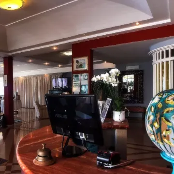 Garden Hotel