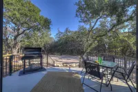 Serene Getaway Nestled in the Tx Hill Country! Hotels in Canyon Lake