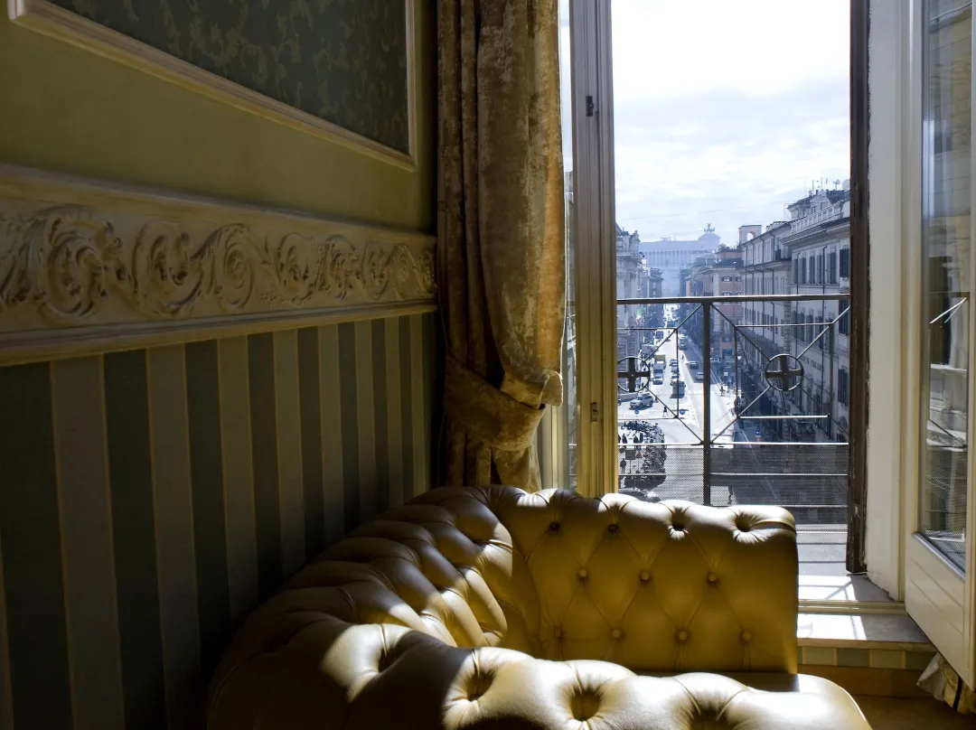 Upper View Suite - Rome