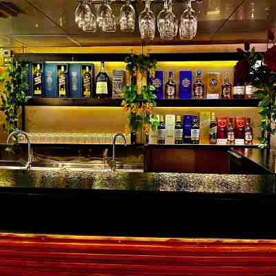 Oasis Floating Hotel Yangon Fitness & Recreational Facilities