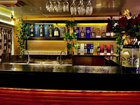 Oasis Floating Hotel Yangon