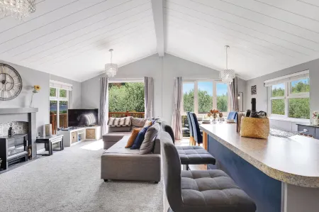 Fairway View - North East Escapes