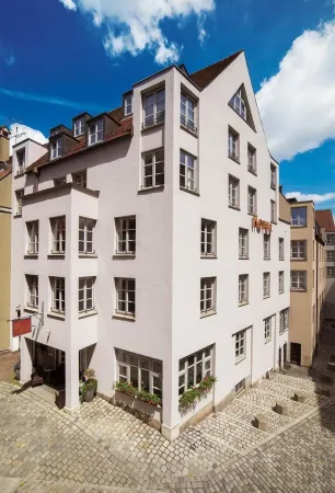 Hotel am Rathaus Отели рядом с достопримечательностью «Fugger Und Welser Erlebnismuseum»