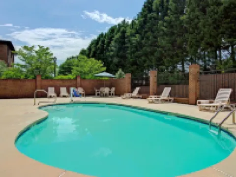 Days Inn & Suites by Wyndham Hickory Hoteles en Hickory