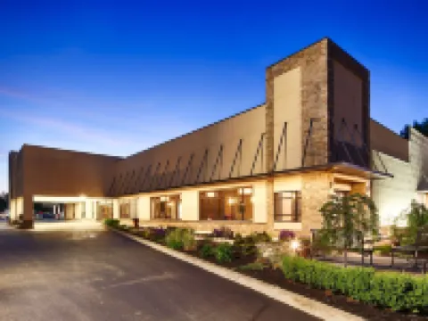 ベストウェスタン プラス キングストン ホテル アンド カンファレンス センター キングストンのホテル