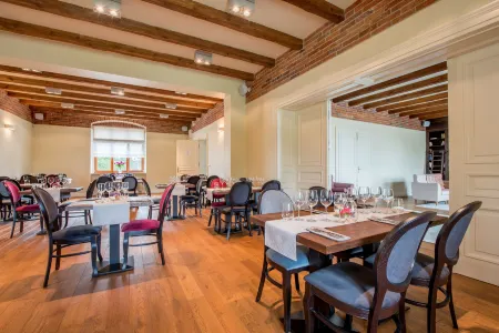 Pałac Warlity Отели в г. Грунвальд