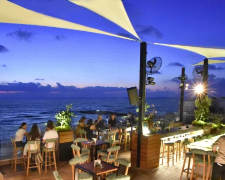 El Boutique Hotel Отели в г. Borj El Chmali