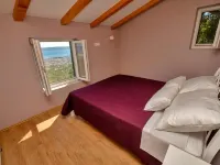 Stone House Bay View - Kaštel Lukšić Hôtels à : Kastel Kambelovac
