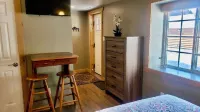 NEW Perimeter Suite