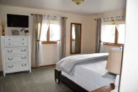 Beautiful Spacious Home - Near Fergus High School